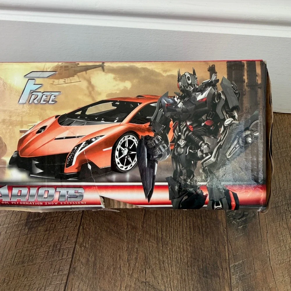 Mingkei The Chariots Morphos RC Police Car Kids 1:18‎